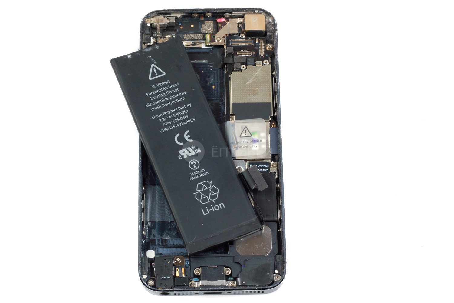 Замена аккумулятора / батареи в iPhone 5
