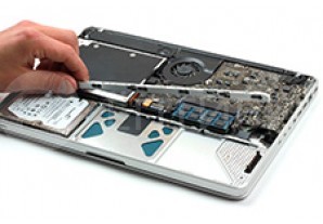 Замена средней планки в MacBook Unibody A1278