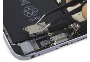 Замена Taptic Engine на iPhone 6s Plus