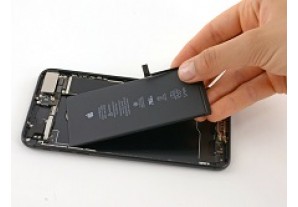 Замена аккумулятора на iPhone 7 Plus