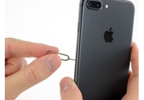 Замена SIM-лотка на iPhone 7 Plus