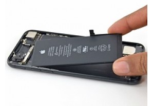 Замена аккумулятора на iPhone 7