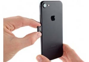 Замена SIM-лотка на iPhone 7