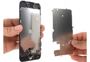 Замена металлической планки дисплея на iPhone 7