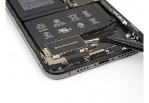 Замена вибромотора в iPhone XS Max