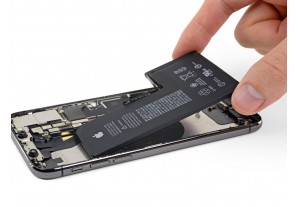 Замена аккумулятора в iPhone XS