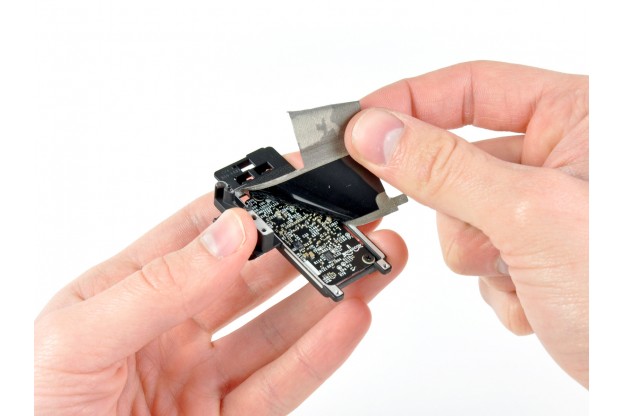 15 - Шаг 15 - Плата AirPort / Bluetooth
