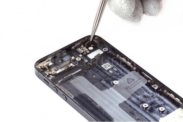 27 - Шаг 27 - Кнопка питания 