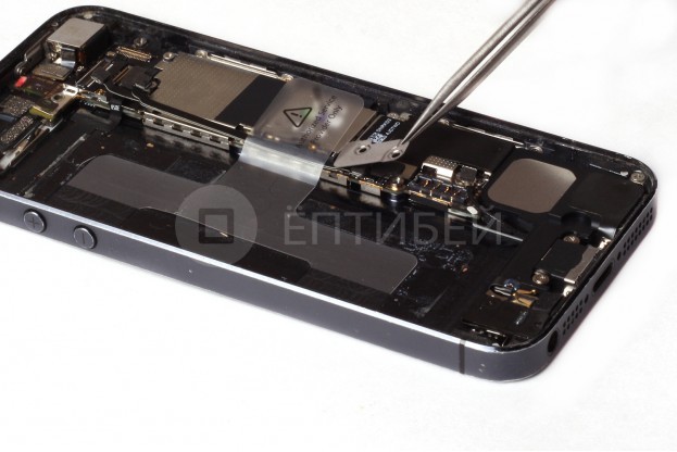 20 - Шаг 20 - Извлечение кронштейна