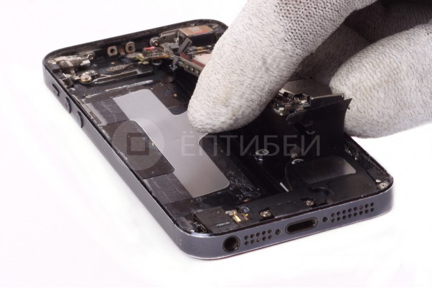 24 - Шаг 24 - Материнская плата 