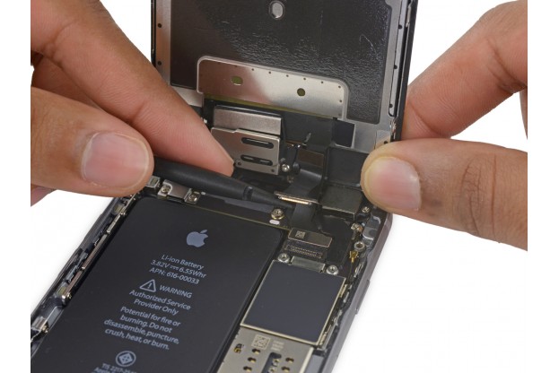 Замена разъема зарядки (синхронизации) iPhone 6 Plus