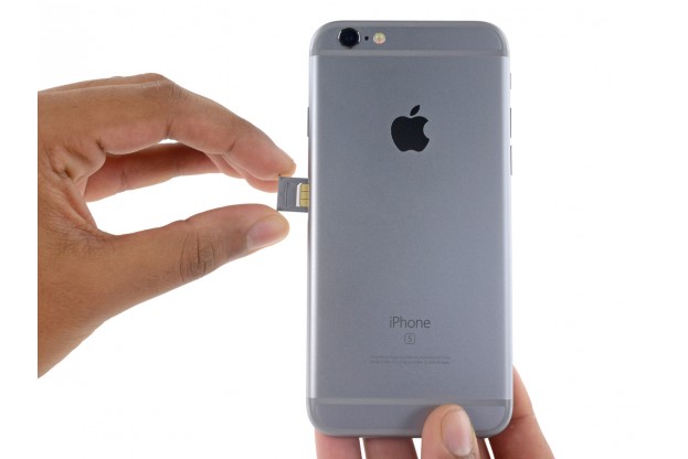 28 - Шаг 28 - SIM-лоток