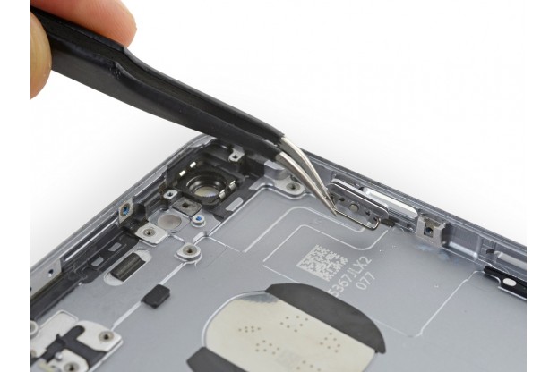 58 - Шаг 58 - Крышка кнопки питания