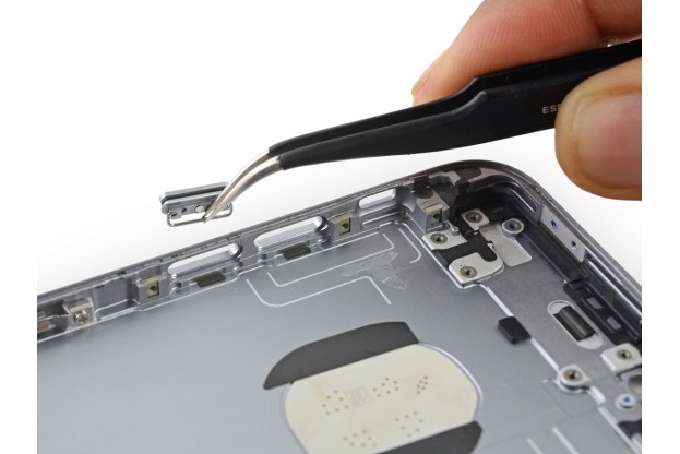 57 - Шаг 57 - Крышки кнопок регулировки громкости