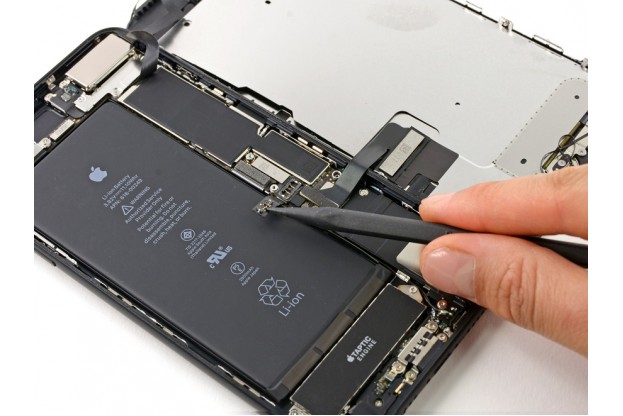 13 - Шаг 13 - Отключение батареи