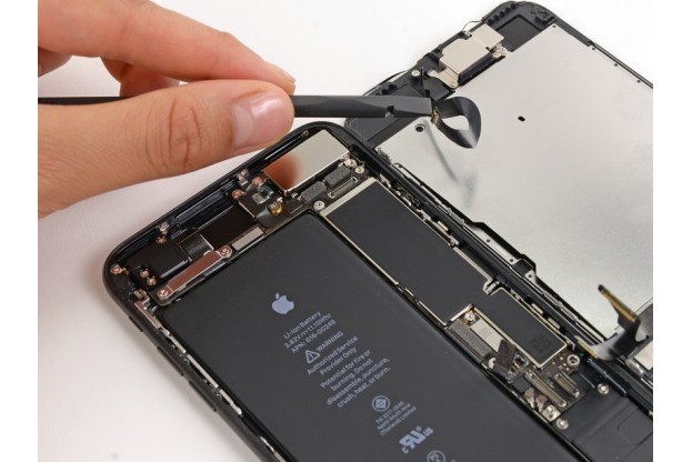 16 - Шаг 16 - Снятие лицевой панели