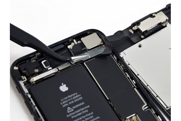 16 - Шаг 16 - Снятие лицевой панели