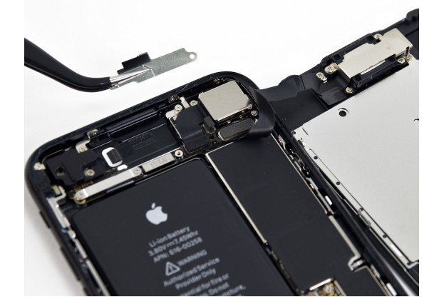 16 - Шаг 16 - Снятие лицевой панели