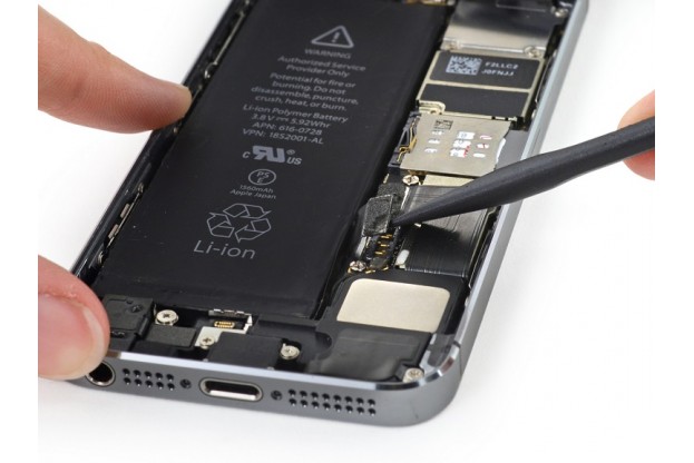 Разбираем iphone se 2016 и стоимость ремонта iphone SE (1 поколение)