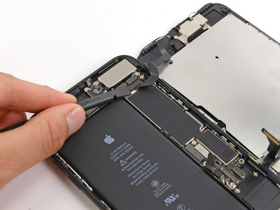 What Happens If Your Iphone Gets Stuck On The Little Apple Logo It Still Works